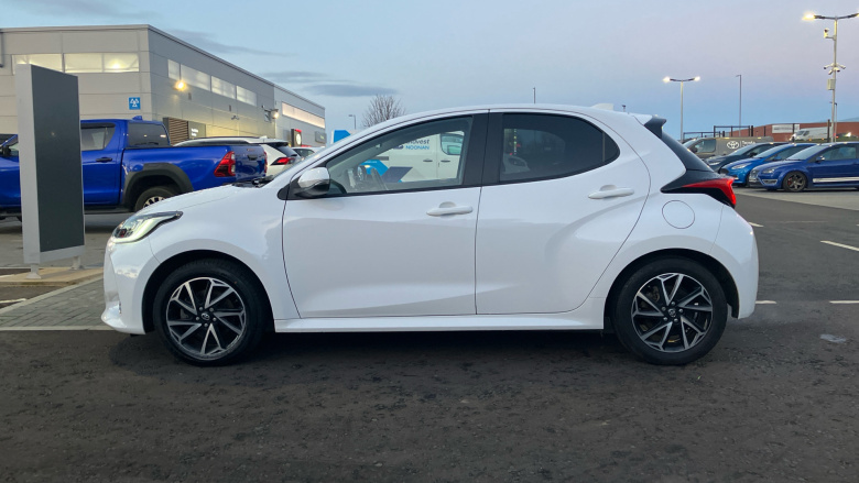 Toyota Yaris 1.5 Hybrid Design 5dr CVT Hybrid Hatchback